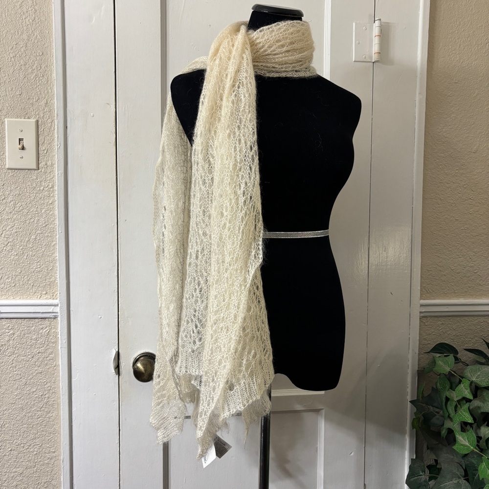 Baby Mo Kid Mohair/Silk Shawl - Picture 13 of 15